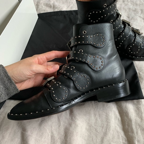 GIVENCHY Elegant Studded Leather Ankle Boots 7/37 - Picture 6 of 14